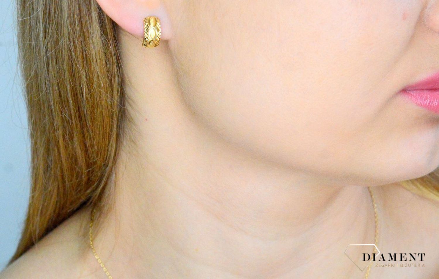 Złote kolczyki damskie 585 diamentowana powierzchnia KL 9789.jpg